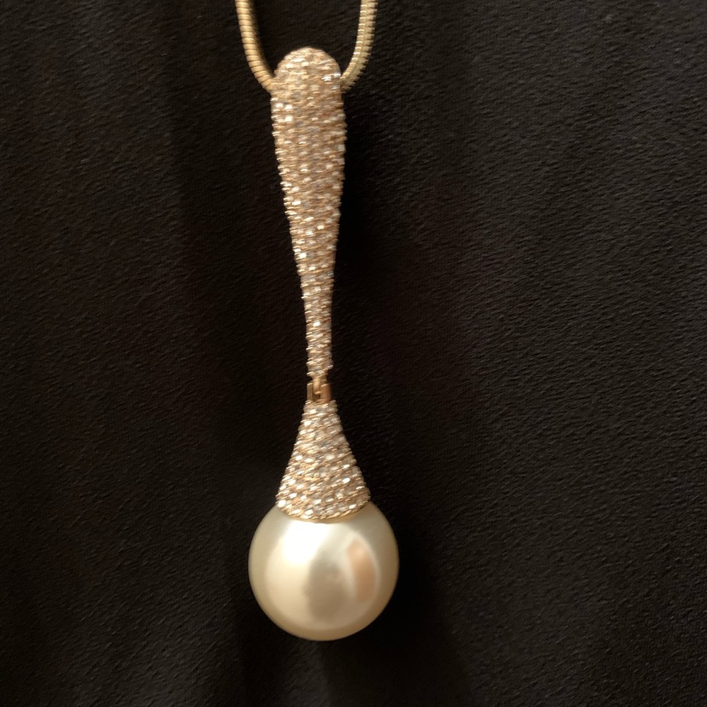 ✨Beautiful Necklace✨ - Picture 3 of 3